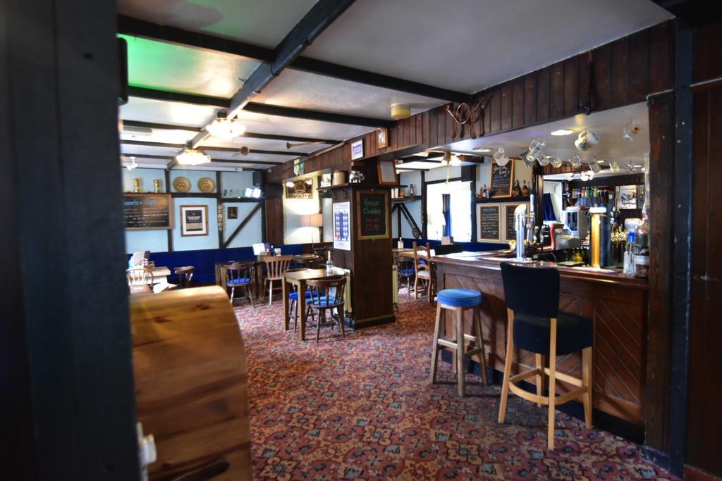 The Bugle Inn 외부 사진